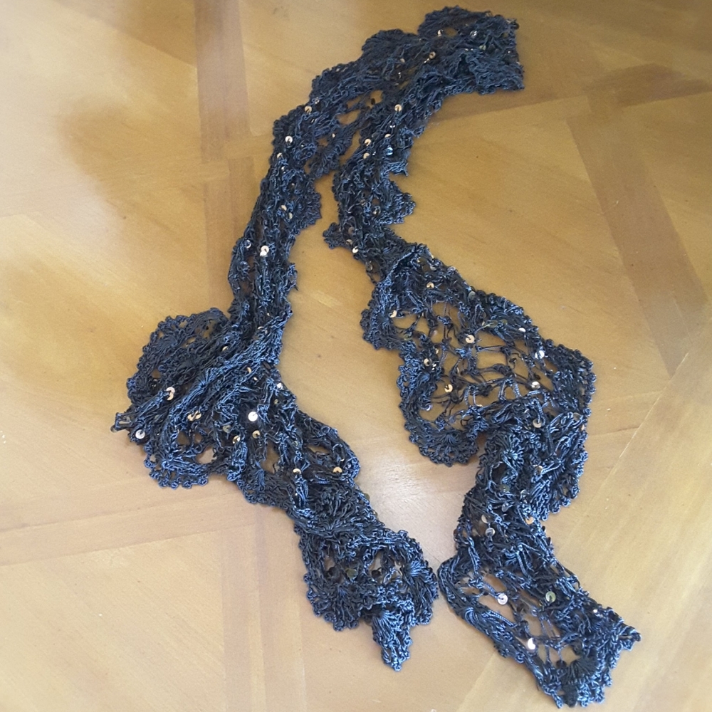 Brown sequined scarf